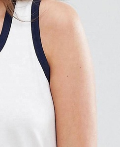 Camisetas sin mangas de verano para mujer con estampado de logotipo personalizado OEM, chaleco Sexy sólido Sss, ropa informal de calle para Club, fiestas de uso diario - Product Image 6