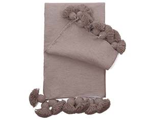Manta de Algodón de Alta Calidad Color Taupe con Pompones - Product Image 1