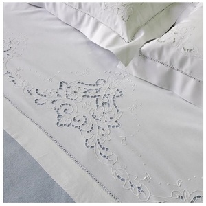 Drap de lit en fibres de coco, literie 100% coton, blanc brodé - Product Image 1