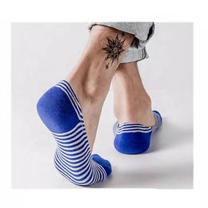 Xyangui शानदार गुणवत्ता वाले नए रचनात्मक कस्टम लोगो ने पुरुषों को अच्छी प्रतिष्ठा कस्टम ड्रेस सॉक - Product Image 3