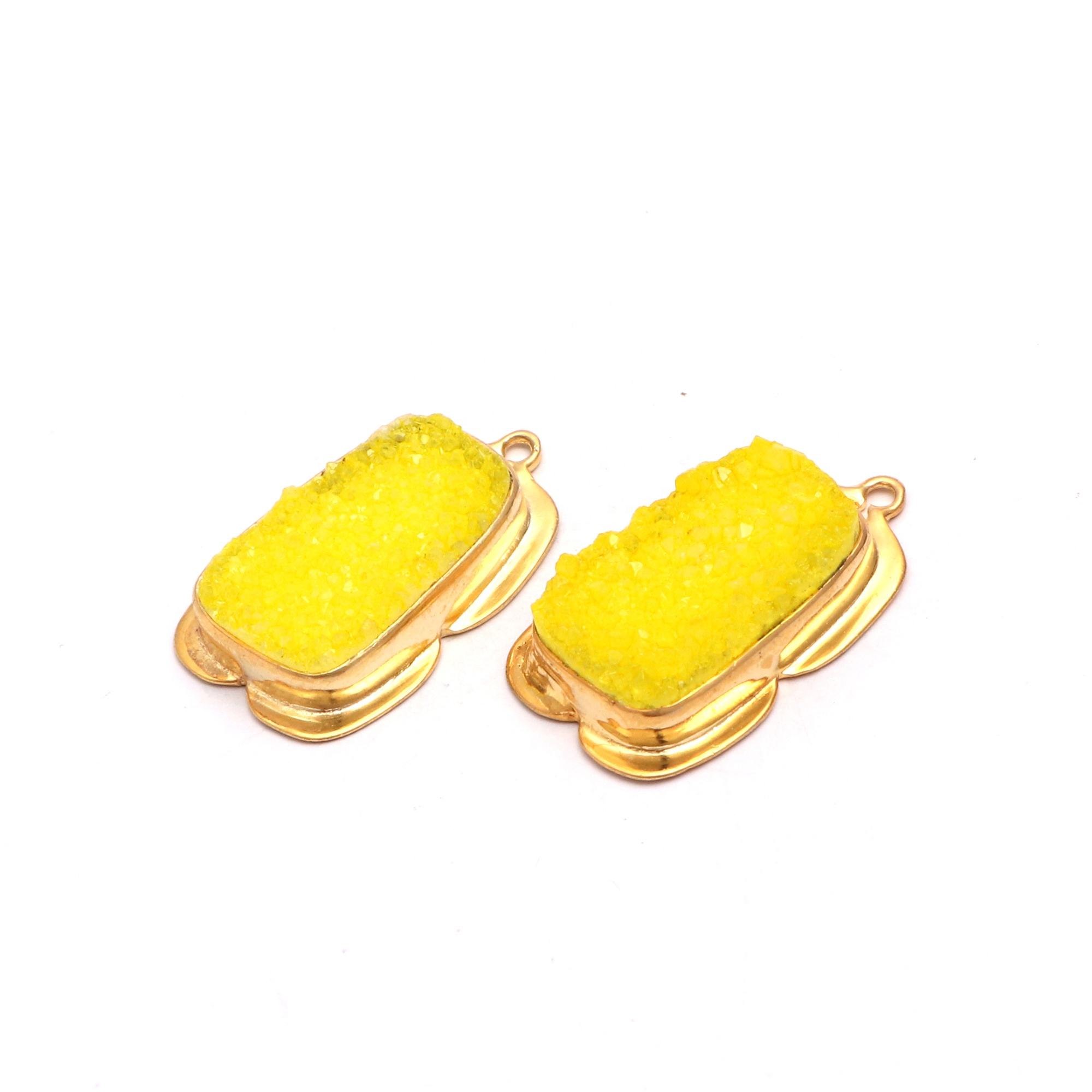 สีเหลือง