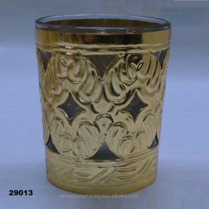 Bougeoir en laiton et en verre de conception admirable de Tealight pour l'usage de noce - Product Image 1