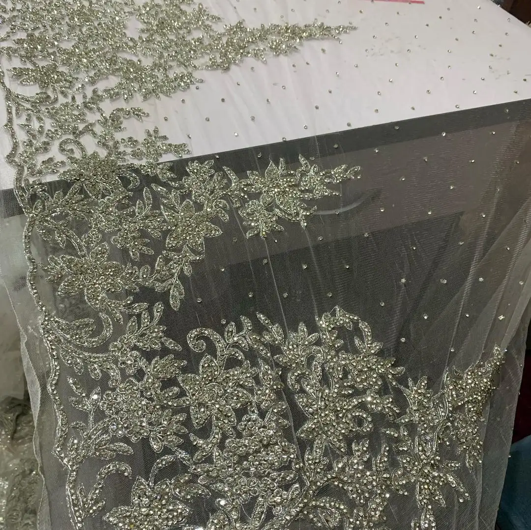 Guangzhou Embroidery 3D Fabrics Heavy Beaded Lace Fabric Luxury Brand High Quality Embroidery Lace XZ2584B
