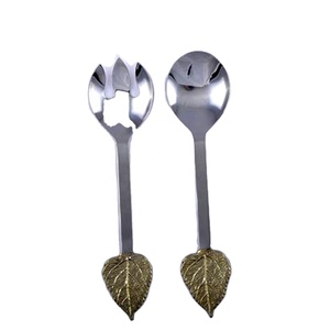 Bar à salade en or Ensemble de service à salade feuille d'or manche argenté poli Ensemble de service à salade Cuillère et fourchette de service à salade - Product Image 1