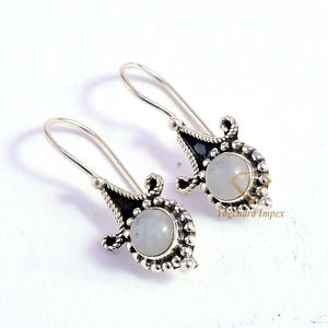 925สเตอริ่งสีรุ้งพลอยมูนสโตนต่างหูแบบห้อยเครื่องประดับสีขาวอินเทรนด์สำหรับเป็นของขวัญในงานปาร์ตี้พลอยธรรมชาติ - Product Image 1