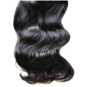 Extensions de cheveux humains vierges indiens Remy de qualité supérieure avec texture ondulée soyeuse pour une élégance stylée - Product Image 1
