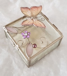 Large <b>square</b> Glass Trinket or Jewellery Box, Mother of Pearl butterfly Design in pink and Purple With Silver Metal <b>Edging</b>-10cm - Product Image 1