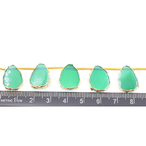 Onyx vert 15-17mm perles en laiton forme inégale côté percé plaqué or 11 brins bijoux faits à la main - Product Image 3