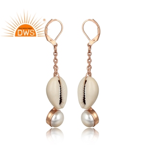 ต่างหูมุกธรรมชาติและเปลือกหอยทรงหยดน้ำ ดีไซน์ทันสมัยปี 2026 สำหรับผู้ผลิตเครื่องประดับแบบสั่งทำ - Product Image 1