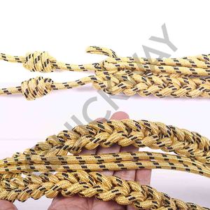 ขายส่งเครื่องแบบพิธีการ Aiguillette และอุปกรณ์เสริมสีดําทองแบบกําหนดเองพร้อมเคล็ดลับสีทอง - Product Image 1
