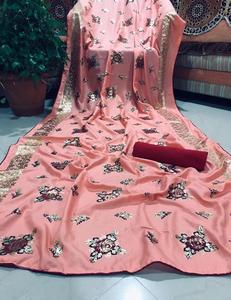 Derniers vêtements de mariage beau designer Broderie fleur travail coton soie saree avec chemisier non cousu couleur rose meilleur prix Alphanumero - Product Image 1