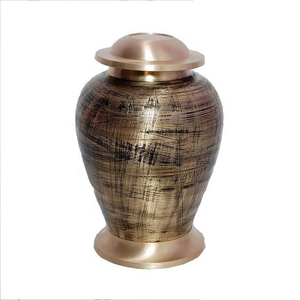 Venta al por mayor moderno estilo europeo pájaro azul grabado Metal entierro cremación urna - Product Image 2