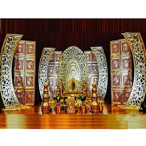 Tamoule D'or de Mariage De Mariée Décor De Scène De Mariage Indien Du Sud Éblouissante D'étape De Réception Sud Indien Mariage Événement Décor D'étape - Product Image 1