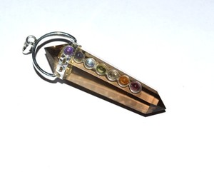 Grossiste de pendentifs chakra à double pointe en quartz fumé : Pendentifs chakra à double pointe en quartz fumé à vendre - Product Image 1