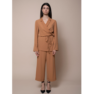 Pantalon large de qualité italienne supérieure, longueur mi-mollet, avec élastique derrière la poche française. Tissu fluide, pour les fêtes - Product Image 3