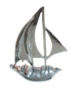 Maquette de bateau en métal moulé en aluminium Yacht Figurine miniature nautique à usage décoratif - Product Image 1