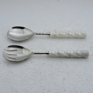 Serveur à salade en acier inoxydable et manche en bois et résine produit par SCI Made in India Ustensiles de cuisine accessoires de cuisine - Product Image 4