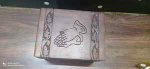 Urna de cremación con grabado en forma de rectángulos de madera, marco de foto de madera, urna de Brassworld, India - Product Image 6