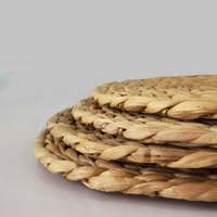 Napperons classiques ronds en jacinthe d'eau tressée, écologiques, pour une décoration rustique de table de salle à manger, indispensables pour les hôtels