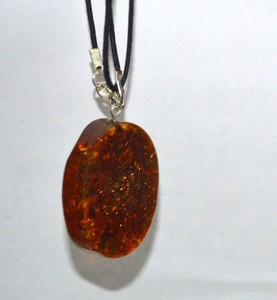 Mayorista de Colgantes Ovalados de Cornalina Roja Orgone, crystalexport.com OrPend-026, Unisex con Engaste de Garra, en Venta - Product Image 1