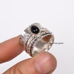 Ailin — bague en Spinner noir et argent 925 fait à la main, accessoire de pâtisserie - Product Image 3