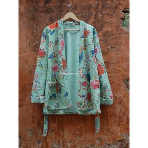 เสื้อแจ็คเก็ต Maxi Kantha สั้นสำหรับผู้หญิงทำด้วยมือลายดอกไม้ผ้าคอตตอน - Product Image 5