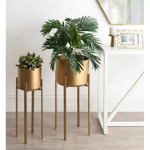 Planteur doré en laiton avec support noir, décoration de jardin - Product Image 4