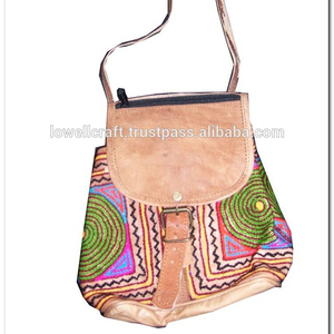 Sac à bandoulière bohème en cuir véritable avec broderie à motifs géométriques, fermeture éclair, durable, pour femme, idéal pour les voyages - Product Image 2