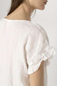 Blusa romántica de lino orgánico suave para mujer en blanco con estilo para mujer cuello redondo manga corta arrugada Top de verano absoluto - Product Image 5