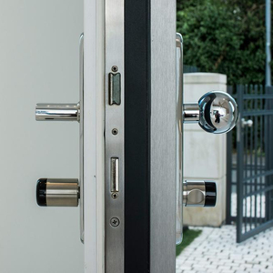 PUERTAS BALÍSTICAS BLINDADADAS FB4_FB6_FB7 - Product Image 1