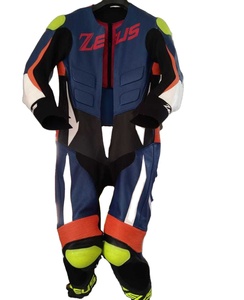 Traje de Carreras de Motocicleta de Cuero Hecho en Pakistán, Traje de Carreras de Motocicleta de Cuero Vacuno - Product Image 1