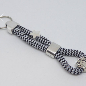 Porte-clés en corde de voile fait main, Symbole de bonheur - Product Image 1