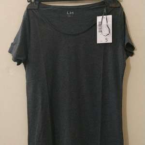 Lote de Camisetas de Verano Casuales de Manga Corta con Cuello Redondo para Mujer, Marca Overrun Apparels, Stock de Bangladesh - Product Image 1