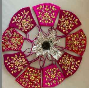 Vêtements de fête éblouissants et accessoires de mariage pour le visage Belle conception de mariée avec broderie élégante et travail manuel complexe - Product Image 1