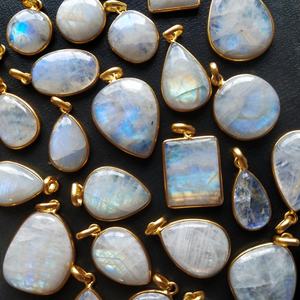 Colgante de piedra azul de lujo para mujer, colgante de Sol de cristal cabujón de 20mm con cuentas de piedra lunar y joyería de piedra de Jade - Product Image 2