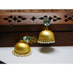 Beautiful fashion Trending handmade golden matte finishing stone stud jhumka earing for girls and women - Product Image 4