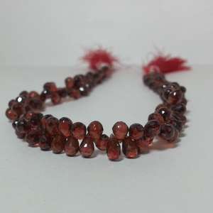 Cuentas de Granate Rojo Natural de 5mm y 6mm, Corte Briolette en Forma de Lágrima, Certificadas por IGI, Calidad AAA - Product Image 1