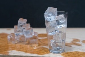 Machine à glaçons commerciale intelligente avec fonction de cubes de glace, compresseur Emerson, distributeur d'eau 220V GR-210A - Product Image 6