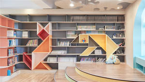 Kustom Modern Desain Interior Perpustakaan Melengkung Rak Buku Kayu Komersial Berdiri Lucu Anak Miniatur Toko Buku Furnitur untuk Sekolah - Product Image 2