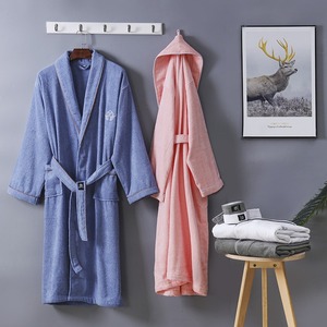 <span class=keywords><strong>Accappatoio</strong></span> da bagno in spugna bianca con Logo personalizzato di lusso Hotel per adulti 100% <span class=keywords><strong>accappatoio</strong></span> <span class=keywords><strong>Unisex</strong></span> dell'hotel - Product Image 3