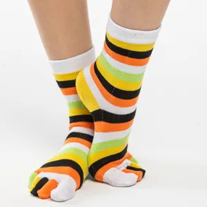 Зимние теплые разноцветные носки с пятью пальцами для женщин носки с вашим логотипом и дизайном