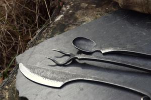 Juego de cuchillos y cubiertos medievales de hierro forjado a mano, juego único de herrero - Product Image 6