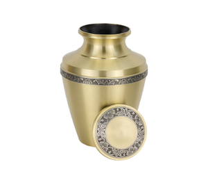 Urne funéraire en laiton faite à la main de quantité minimale de commande basse créative de forme de qualité supérieure pour les cendres en or fabricant grossiste - Product Image 2