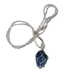Vente en ligne de pendentifs enveloppés d'onyx bleu à vendre - Product Image 1