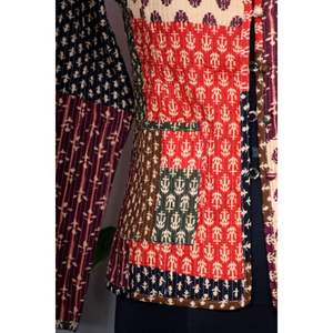 Veste courte réversible en coton biologique imprimé pour femmes de haute qualité, décontractée, régulière, patchwork assorti, matelassée à la main, écologique - Product Image 6