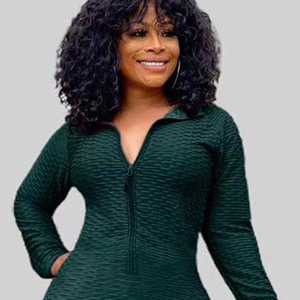 Vente de gros Ensemble de survêtements d'hiver en velours pour femmes avec logo personnalisé unisexe et caractéristiques écologiques - Product Image 5