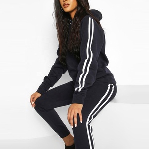 Chándal deportivo con logotipo OEM para mujer, chándal de dos piezas con logotipo personalizado, para correr - Product Image 4