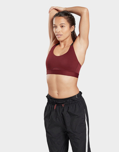 บราสีแดงเลือดหมูแบบสั่งทำพิเศษ MOQ ต่ำ  โลโก้แบบกำหนดเอง ออกแบบโดย OEM  ทรงฮีโร่  รองรับแรงกระแทกสูง - Product Image 5