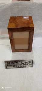 FOTOFRAME DE MADERA DE ALTA CALIDAD URNA DE CREMACIÓN PARA ADULTOS SUMINISTROS FUNERARIOS BRASSWORLD INDIA - Product Image 6