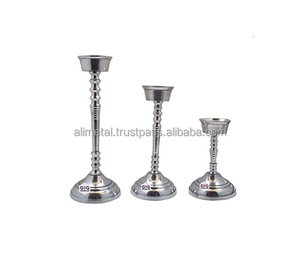 Chandelier élégant en aluminium blanc antique à 4 bras pour bougies coniques, support de décoration pour la maison - Product Image 6